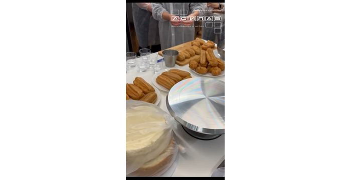 Если бы знали любители эклеров, сколько работы и жарких споров стоит за идеальной рецептурой крема!